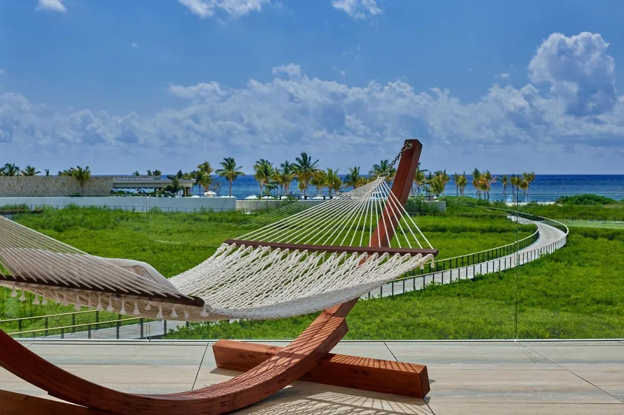 The St. Regis Kanai Resort, Riviera Maya Punta Maroma 5*,