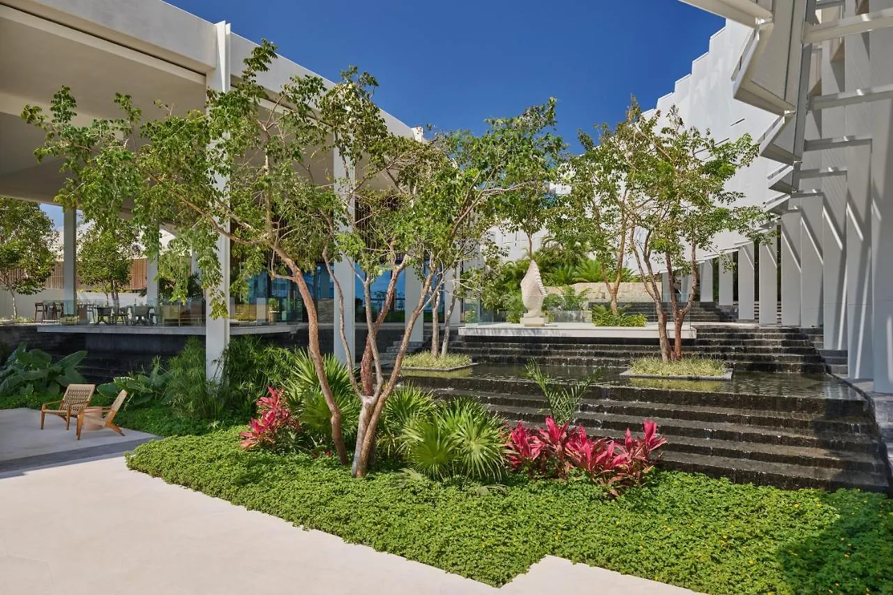 The St. Regis Kanai Resort, Riviera Maya Punta Maroma 5*,